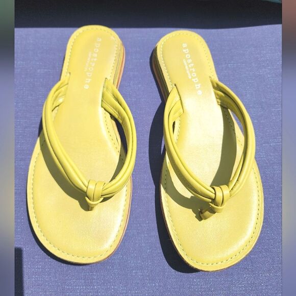 Apostrophe Women's beautiful leather sandals sz 7 Stylish Chic/ Comfy spring - Picture 1 of 13